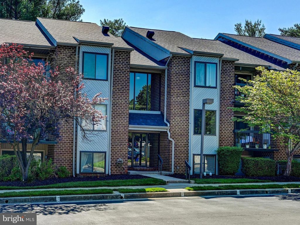 Image 22 of property listing at 3 MULLINGAR CT #101, Lutherville Timonium, MD 21093