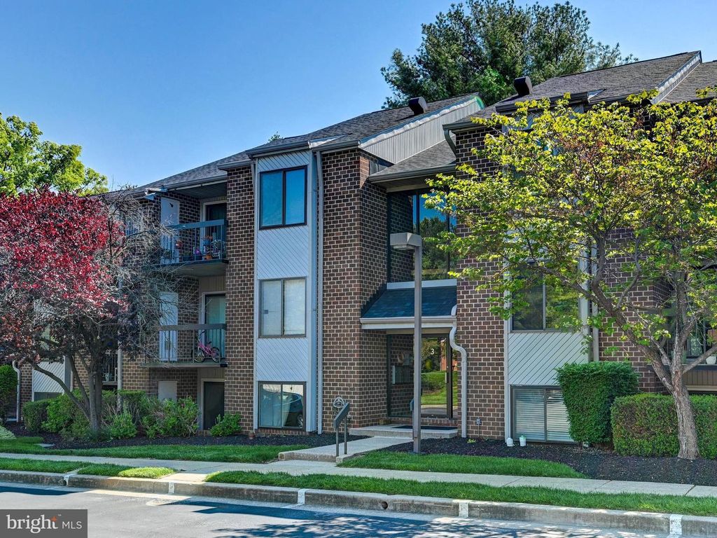 Image 25 of property listing at 3 MULLINGAR CT #101, Lutherville Timonium, MD 21093