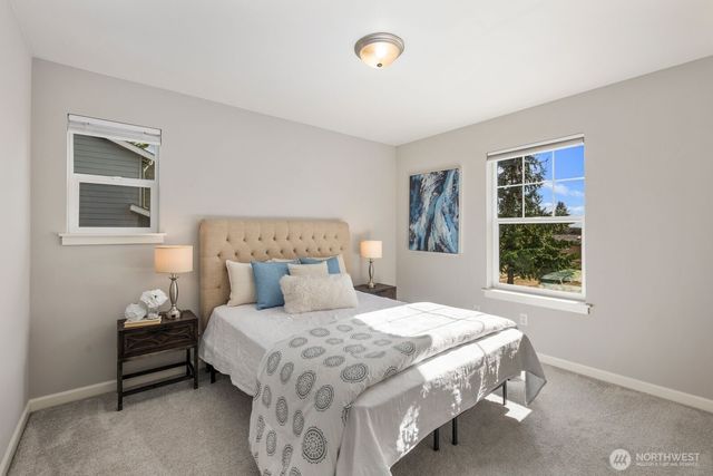 5620 NE 6th Place, Renton, WA 98059