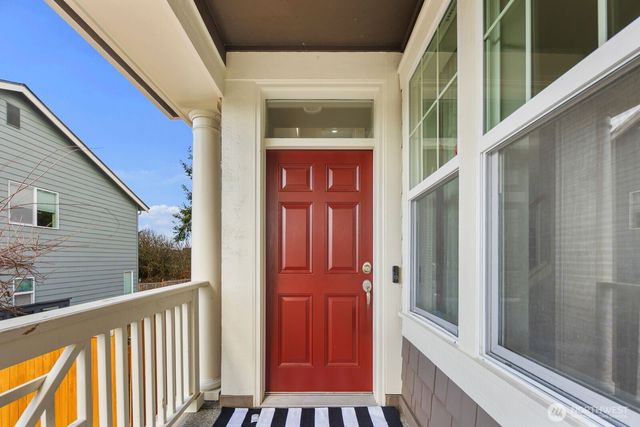 5620 NE 6th Place, Renton, WA 98059