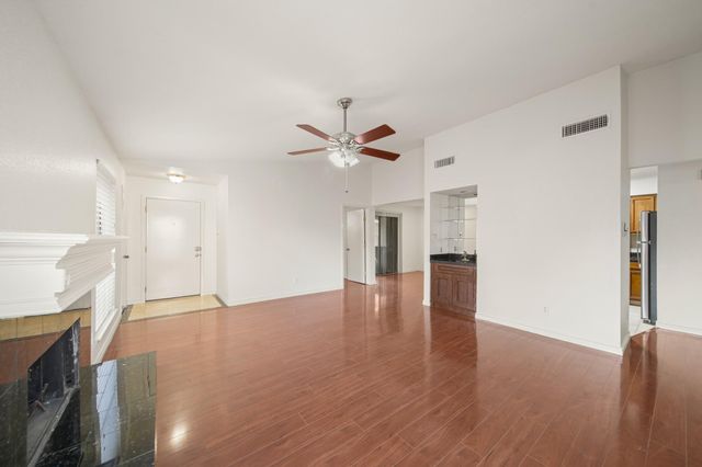 8100 Cambridge Street 6, Houston, TX 77054