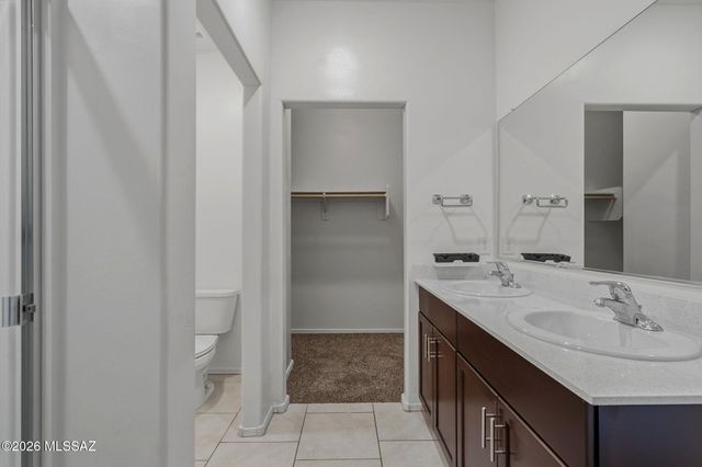 2557 E Calle Joya De Ventura, Tucson, AZ 85706