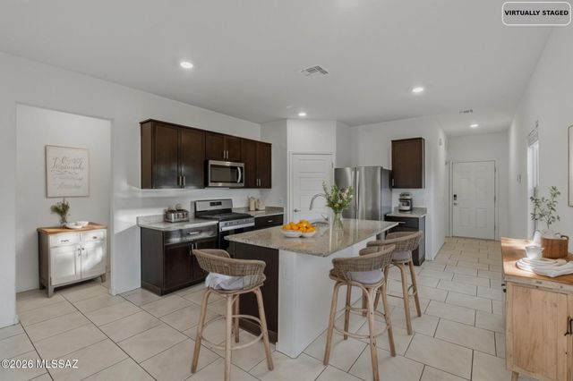 2557 E Calle Joya De Ventura, Tucson, AZ 85706