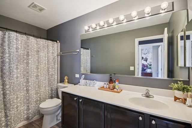 6427 Midleton Lane, Mchenry, IL 60050