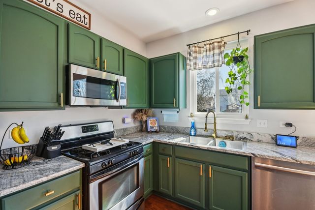 6427 Midleton Lane, Mchenry, IL 60050