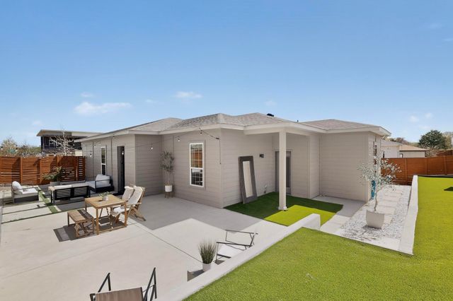 3889 Sam Circle, Dallas, TX 75233