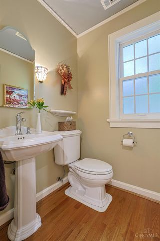 14 Sylvan Lane, Wyoming, OH 45215