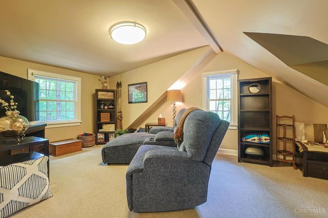 14 Sylvan Lane, Wyoming, OH 45215