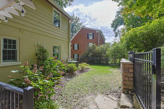 14 Sylvan Lane, Wyoming, OH 45215