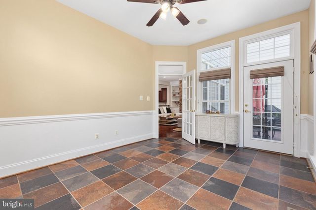 43682 LEES MILL SQ, Leesburg, VA 20176