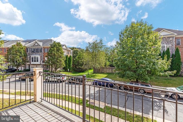 43682 LEES MILL SQ, Leesburg, VA 20176