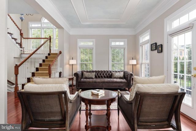 43682 LEES MILL SQ, Leesburg, VA 20176