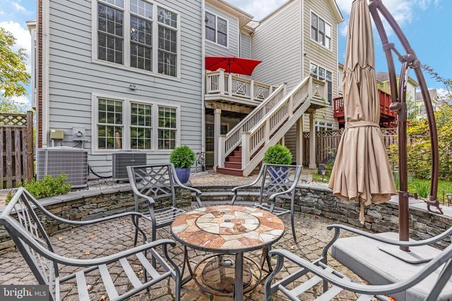 43682 LEES MILL SQ, Leesburg, VA 20176
