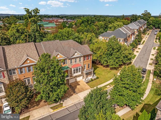 43682 LEES MILL SQ, Leesburg, VA 20176