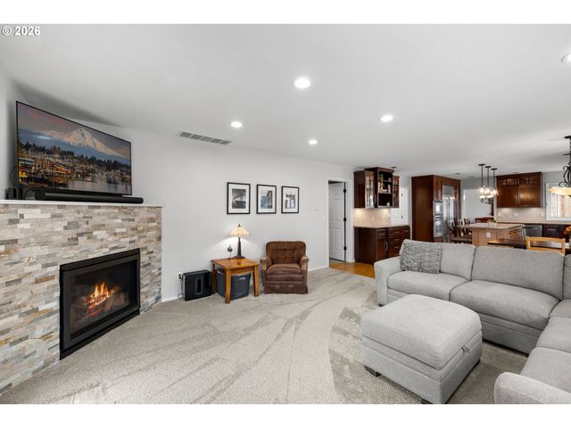 13585 Sw WESTRIDGE Ter, Tigard, OR 97223