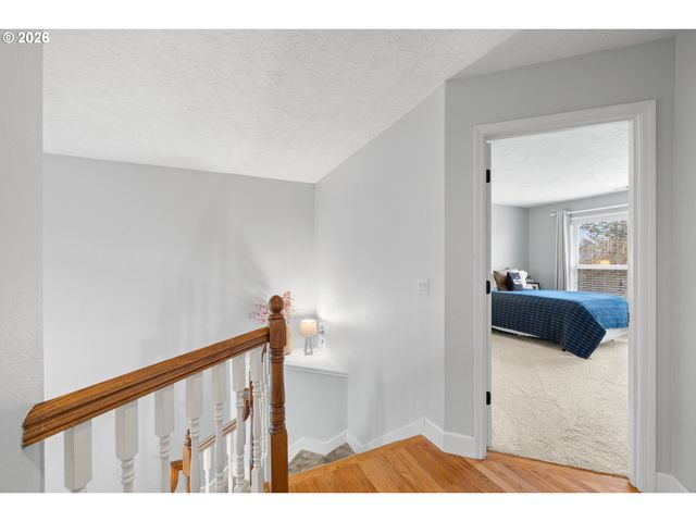 13585 Sw WESTRIDGE Ter, Tigard, OR 97223