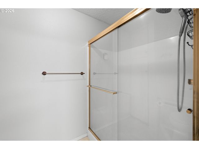 13585 Sw WESTRIDGE Ter, Tigard, OR 97223