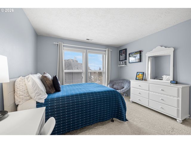 13585 Sw WESTRIDGE Ter, Tigard, OR 97223