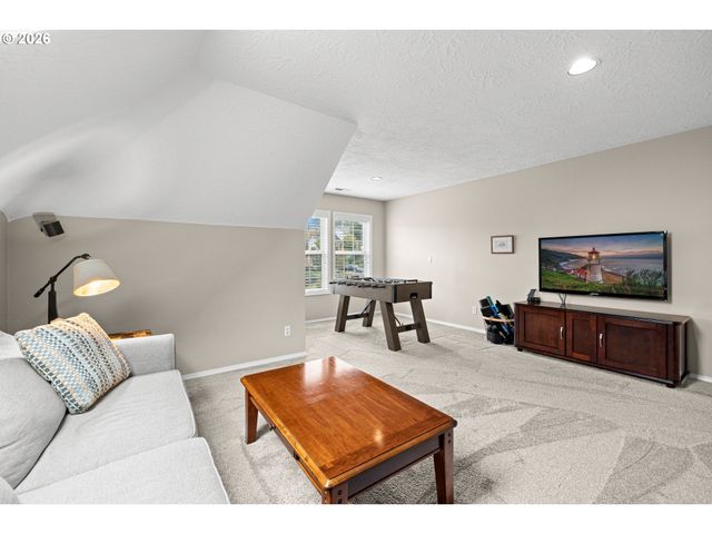 13585 Sw WESTRIDGE Ter, Tigard, OR 97223
