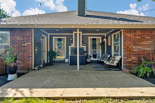 351 Meador Lane, Burleson, TX 76028