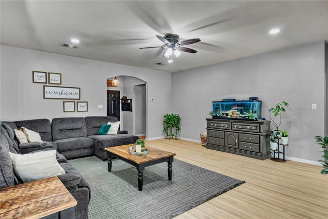 351 Meador Lane, Burleson, TX 76028