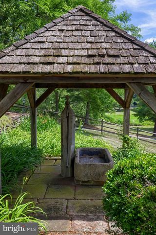 3646 MEADOW VIEW RD, Manheim, PA 17545