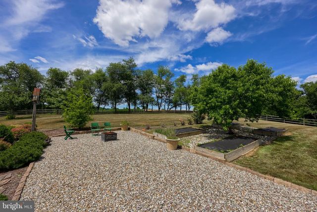 3646 MEADOW VIEW RD, Manheim, PA 17545