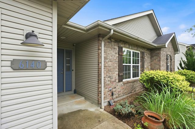 6140 N GREGORY DR, Columbia, MO 65202