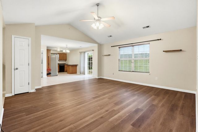 6140 N GREGORY DR, Columbia, MO 65202