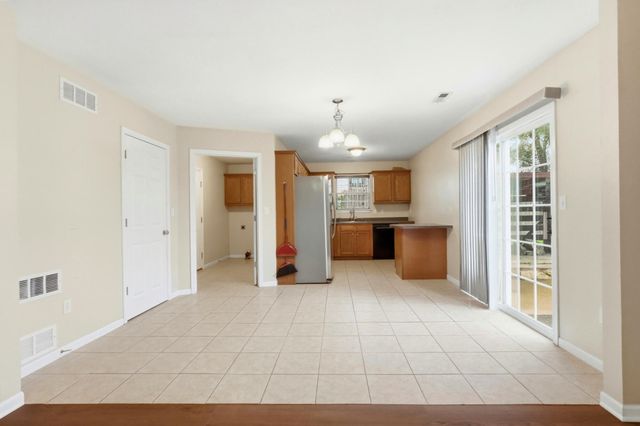 6140 N GREGORY DR, Columbia, MO 65202