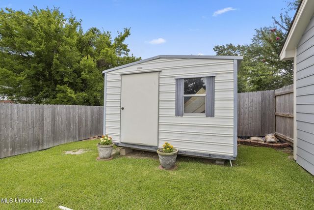 725 Bay Tree Drive, Flowood, MS 39232