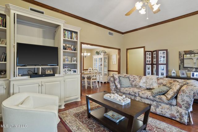 725 Bay Tree Drive, Flowood, MS 39232
