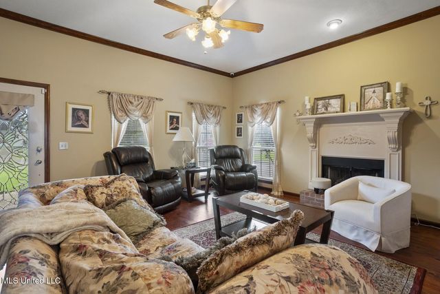 725 Bay Tree Drive, Flowood, MS 39232