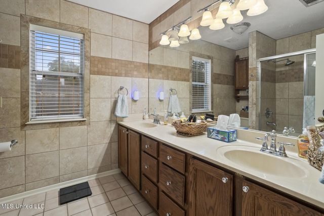 725 Bay Tree Drive, Flowood, MS 39232