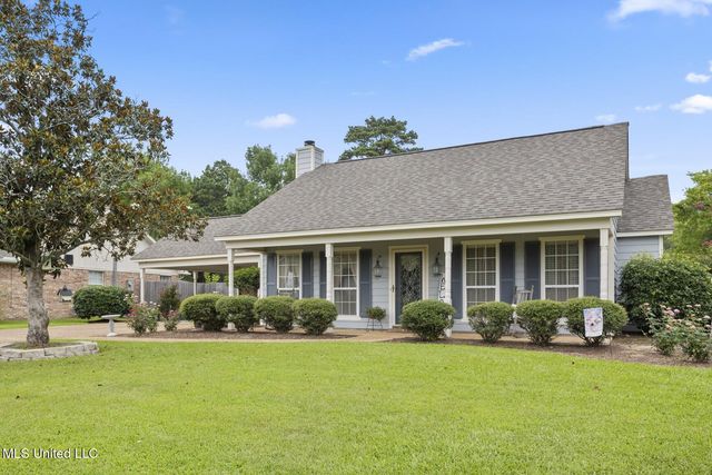 725 Bay Tree Drive, Flowood, MS 39232