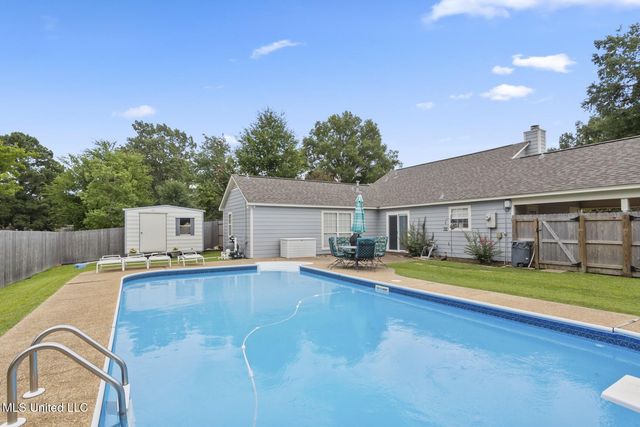 725 Bay Tree Drive, Flowood, MS 39232