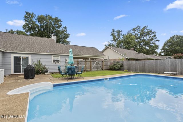 725 Bay Tree Drive, Flowood, MS 39232