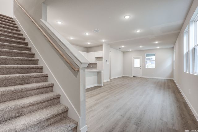 5607 Franklin Hills, Von Ormy, TX 78073