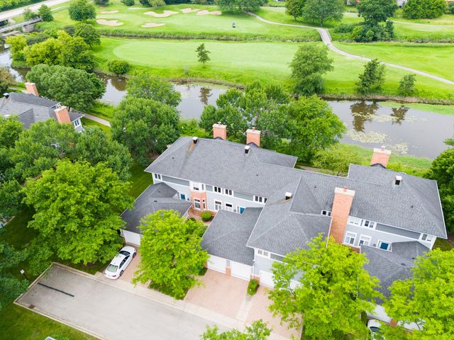 17 Mashie Court, Woodridge, IL 60517