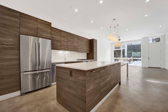 1017 N Cleveland Avenue 4, Chicago, IL 60610