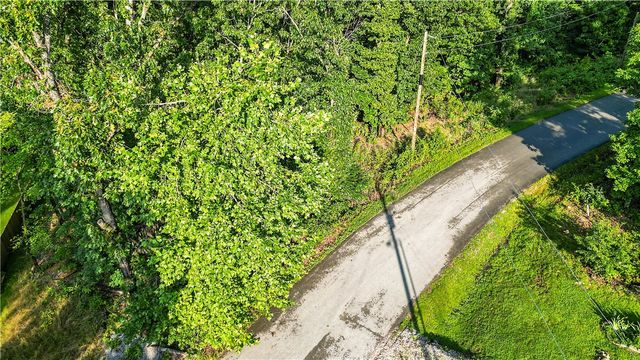 Pitt Lane, Bella Vista, AR 72715