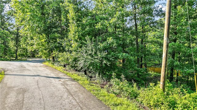 Pitt Lane, Bella Vista, AR 72715