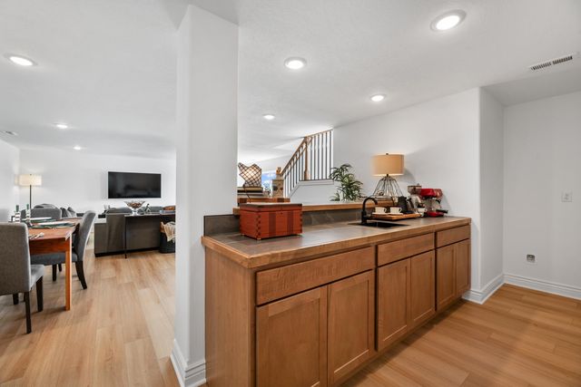 5484 N Toben Dr., Bel Aire, KS 67226