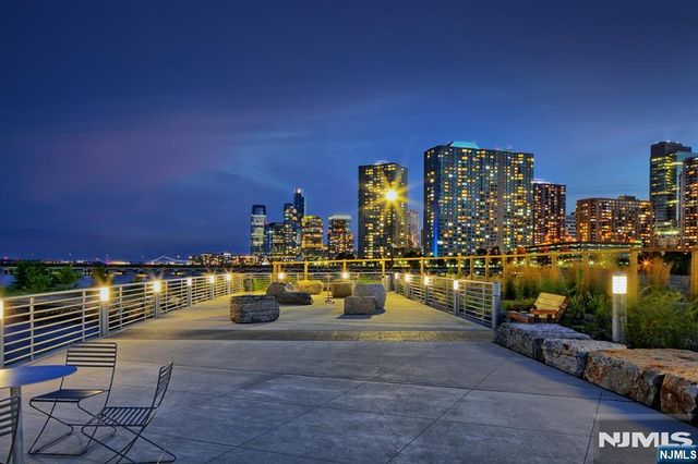20 Newport Parkway 1209, Jersey City, NJ 07310