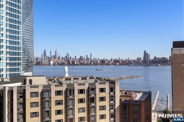 20 Newport Parkway 1209, Jersey City, NJ 07310