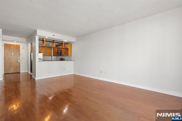 20 Newport Parkway 1209, Jersey City, NJ 07310