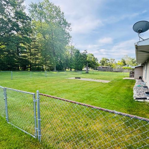 4713 S Fraser Road, Bay City, MI 48706