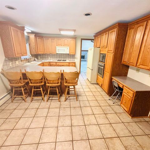 4713 S Fraser Road, Bay City, MI 48706