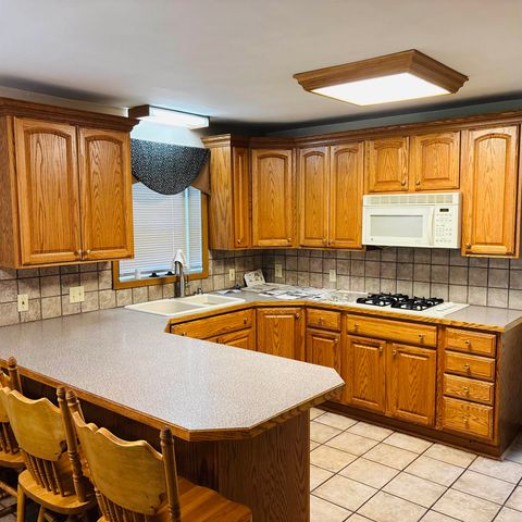 4713 S Fraser Road, Bay City, MI 48706