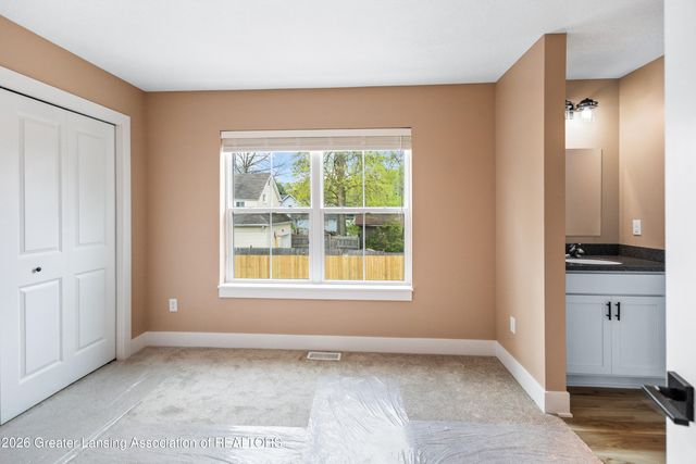 517 S Pennsylvania Avenue, Lansing, MI 48912